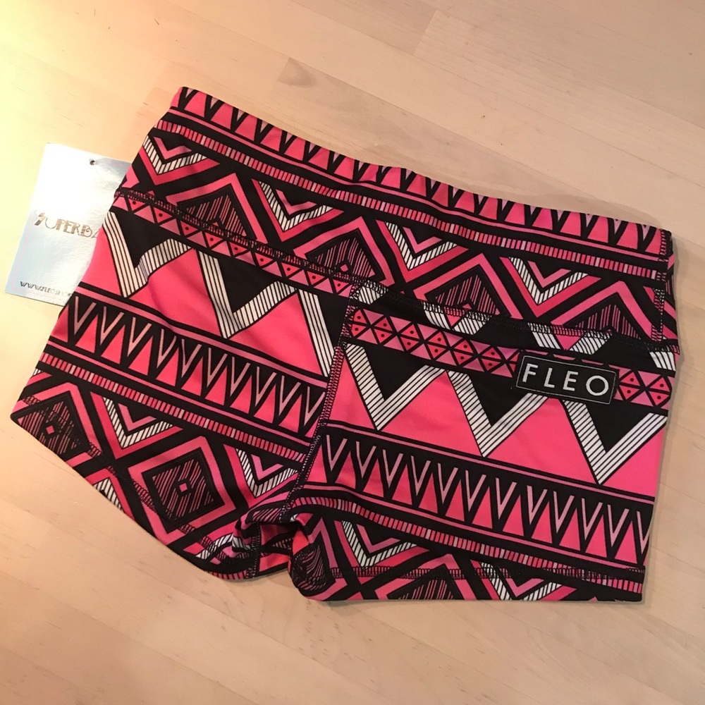 Fleo NWT SMALLS originals